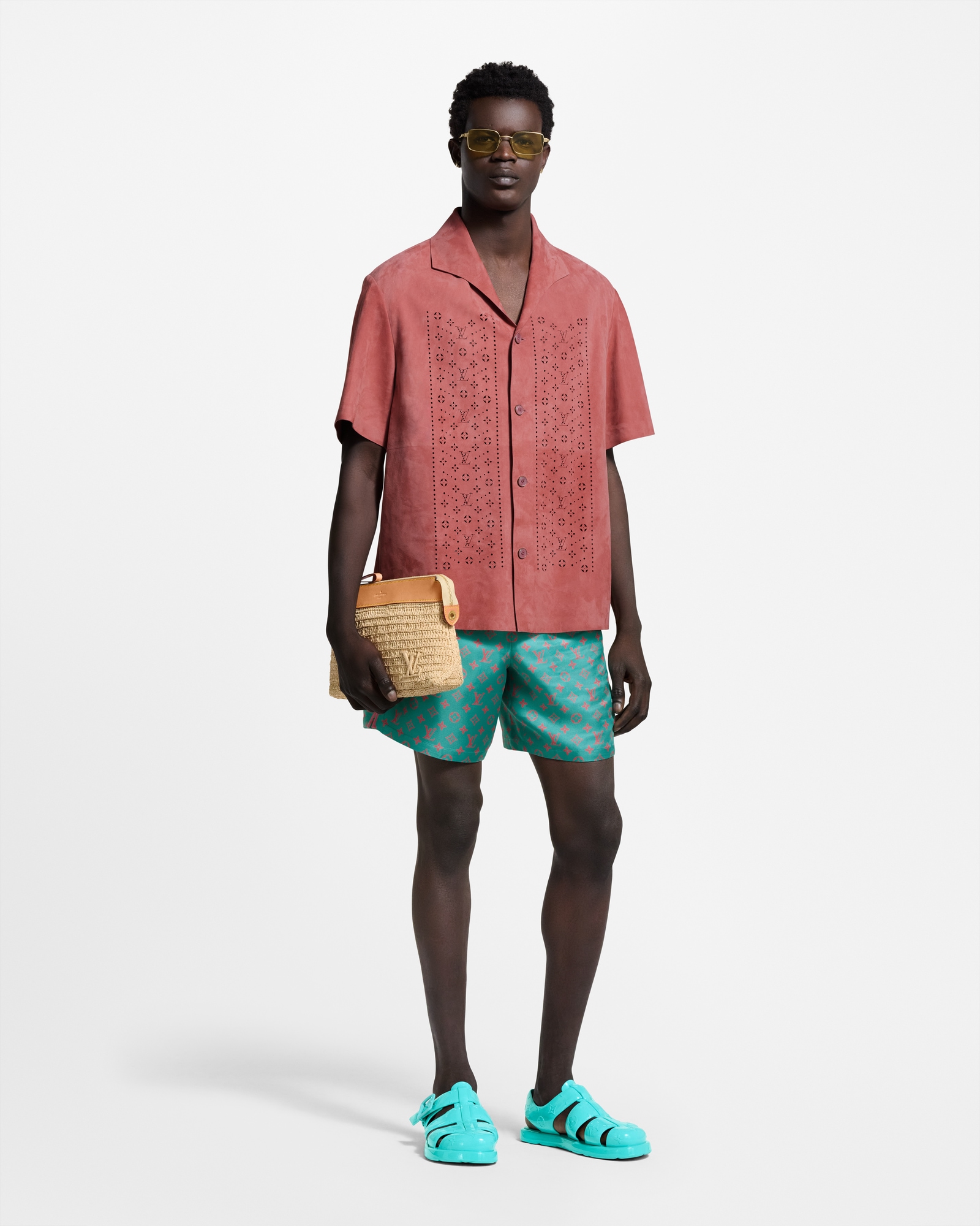 Louis Vuitton ゴールド ロゴピアス 片耳用 Louis Vuitton ゴールドロゴピアス(片耳用)